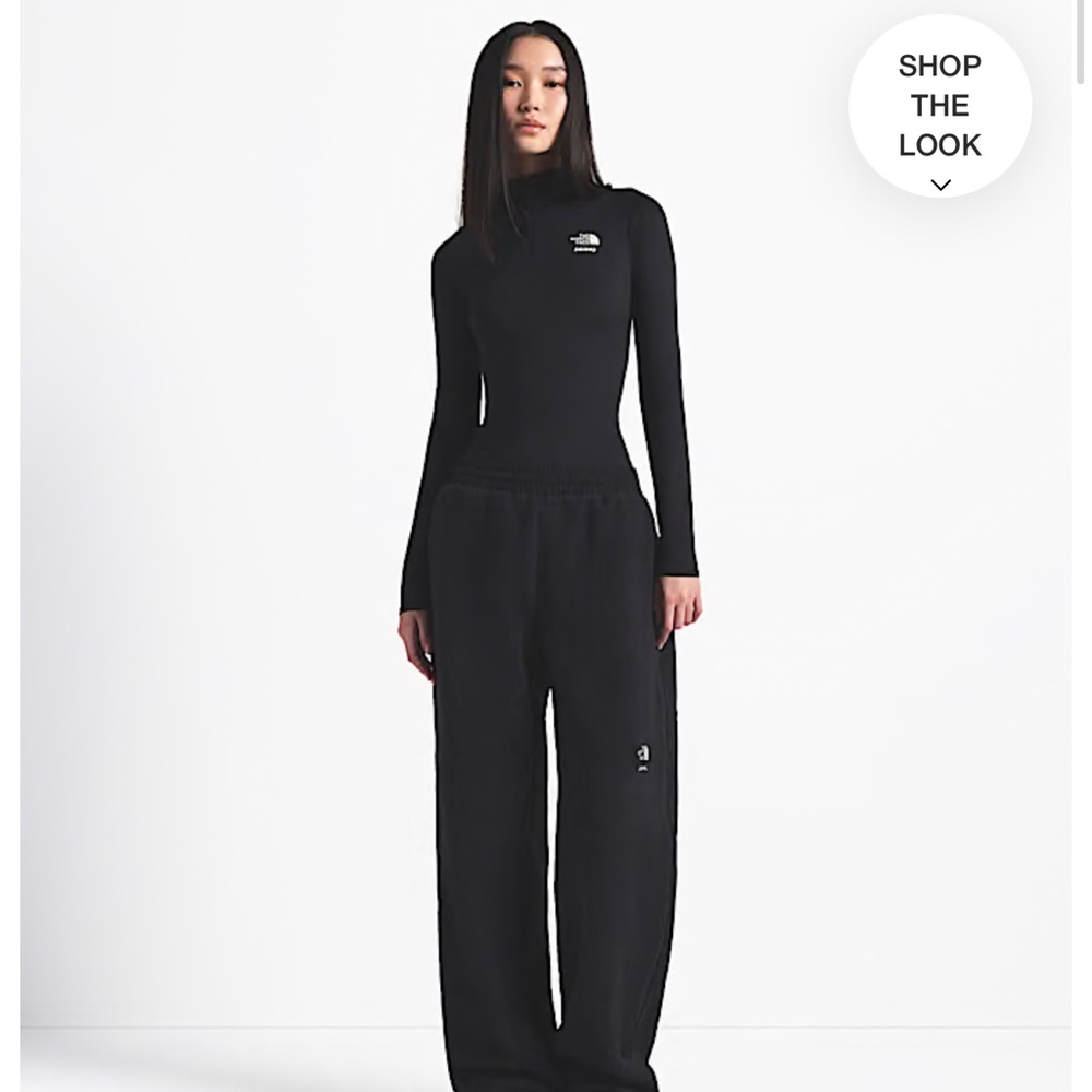 The North Face/SKIMS Women's Black Fleece Track Pants. Size Large